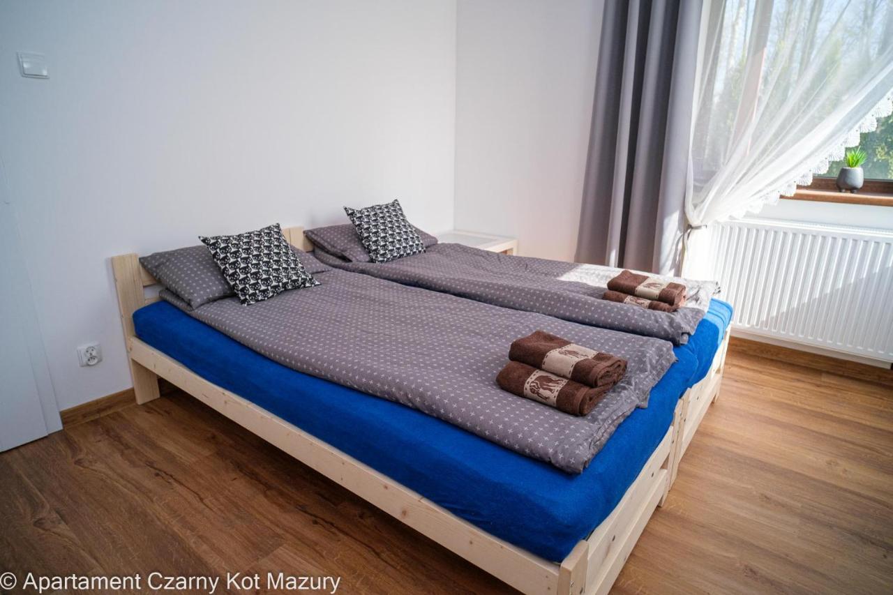 Czarny Kot Mazury Dom Caloroczny Villa Malkinie Bagian luar foto