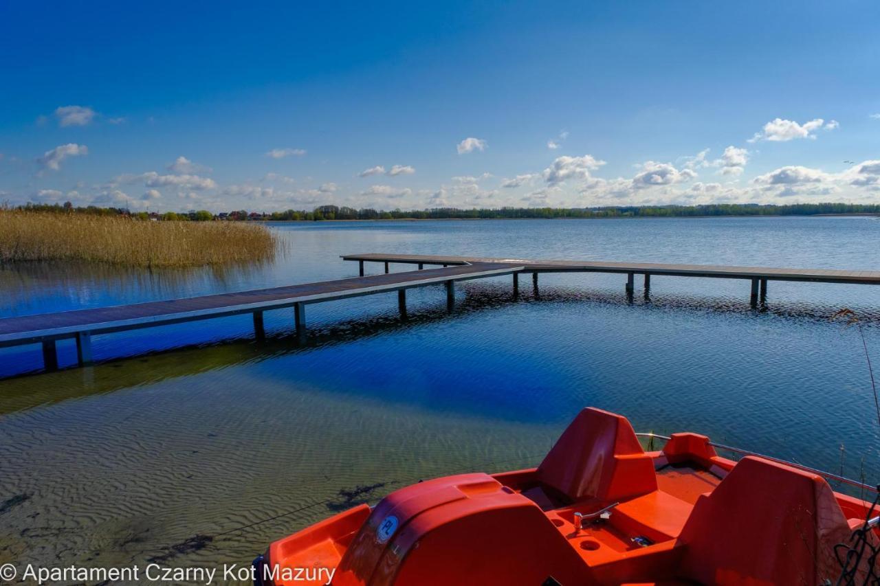 Czarny Kot Mazury Dom Caloroczny Villa Malkinie Bagian luar foto